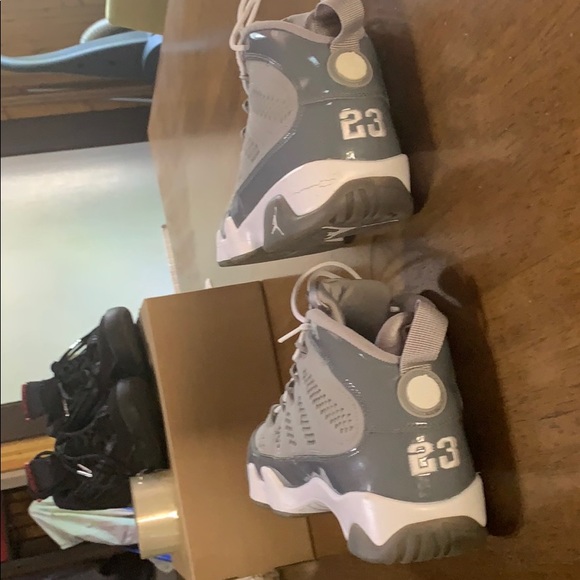 Jordan sz 8 - Picture 2 of 3